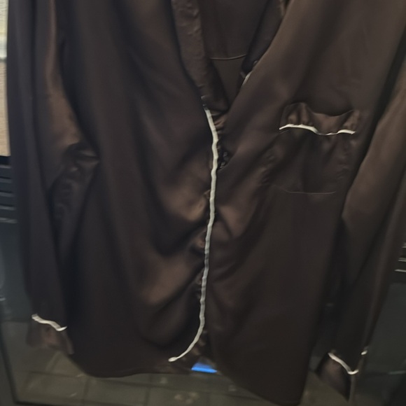 Victoria’s Secret Brown pajama top - Picture 4 of 8